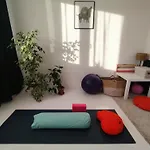 Urokliwy Azyl W Miescie: Komfort I Spokoj, Projektor I Hi-Fi, 6 Minut Kolejka Do Centrum.