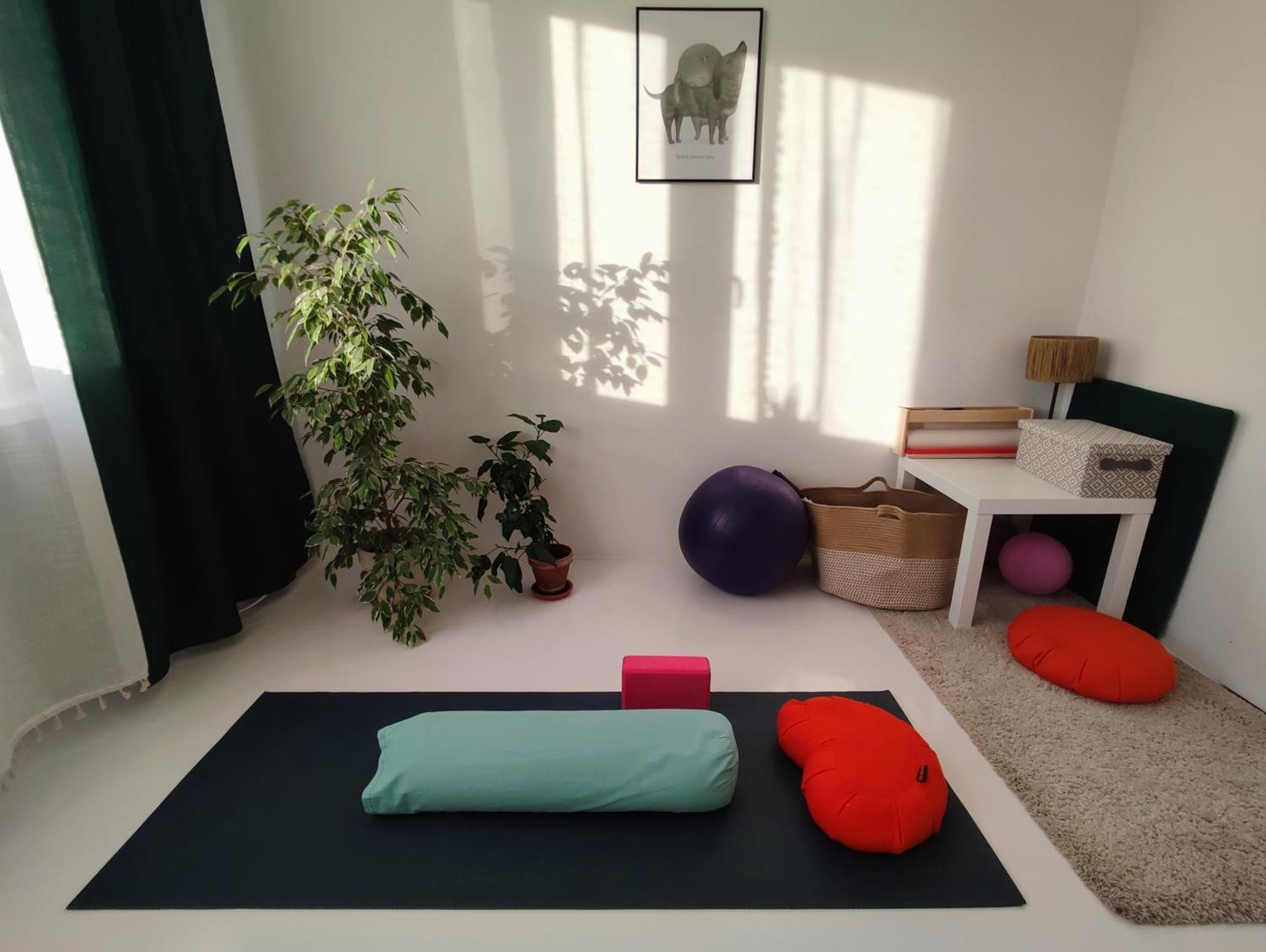 Urokliwy Azyl W Miescie: Komfort I Spokoj, Projektor I Hi-fi, 6 Minut Kolejka Do Centrum. *